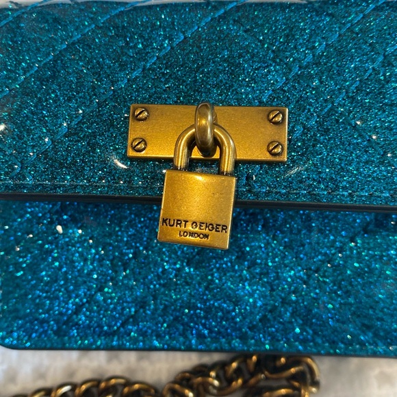 Kurt Geiger Micro Brixton Crossbody Bag TEAL Glitter
Kurt Geiger London NWT🦄 - Picture 6 of 12